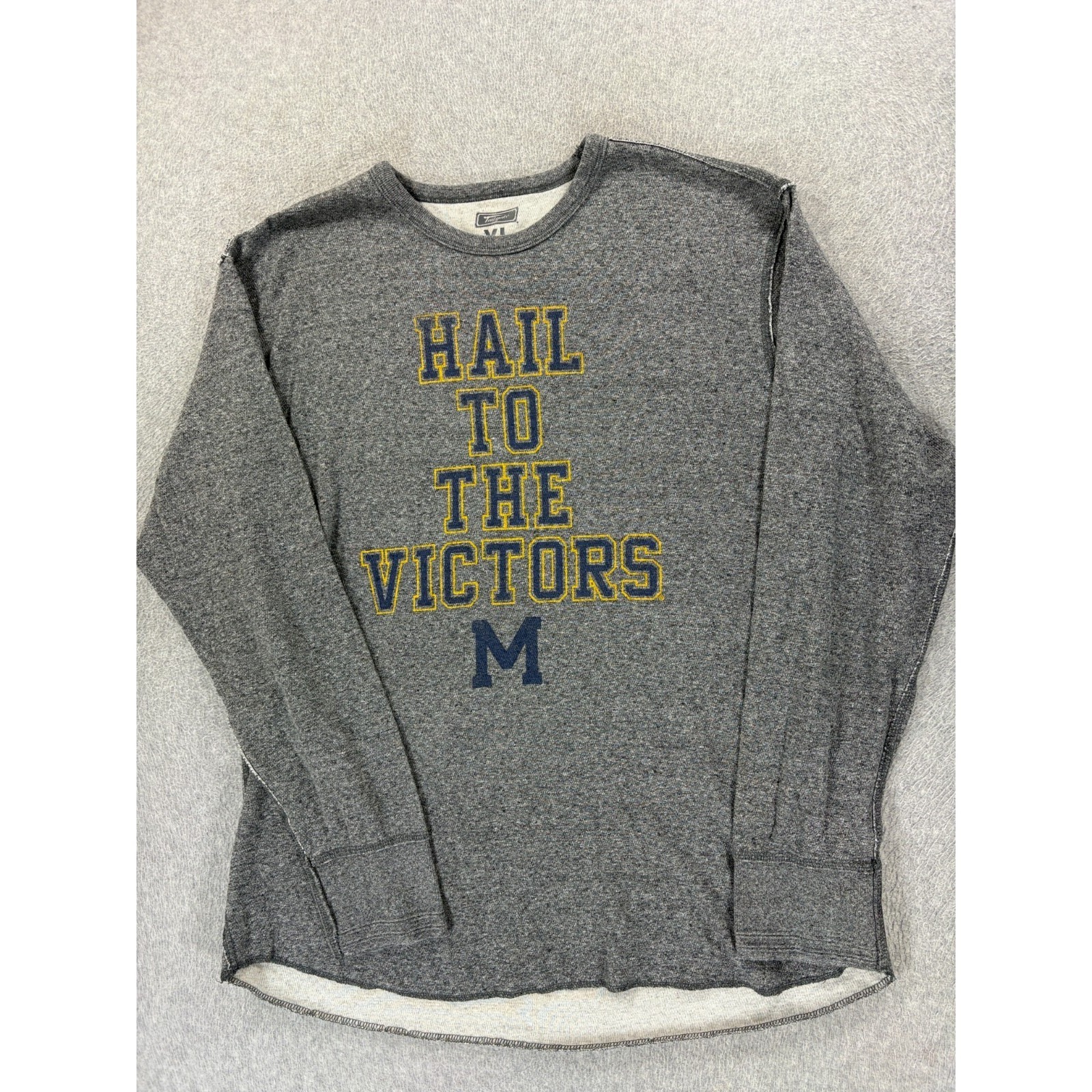 Michigan Wolverines Hail To The Victors Sweatshirt Shirt (Men's Xl) Gray